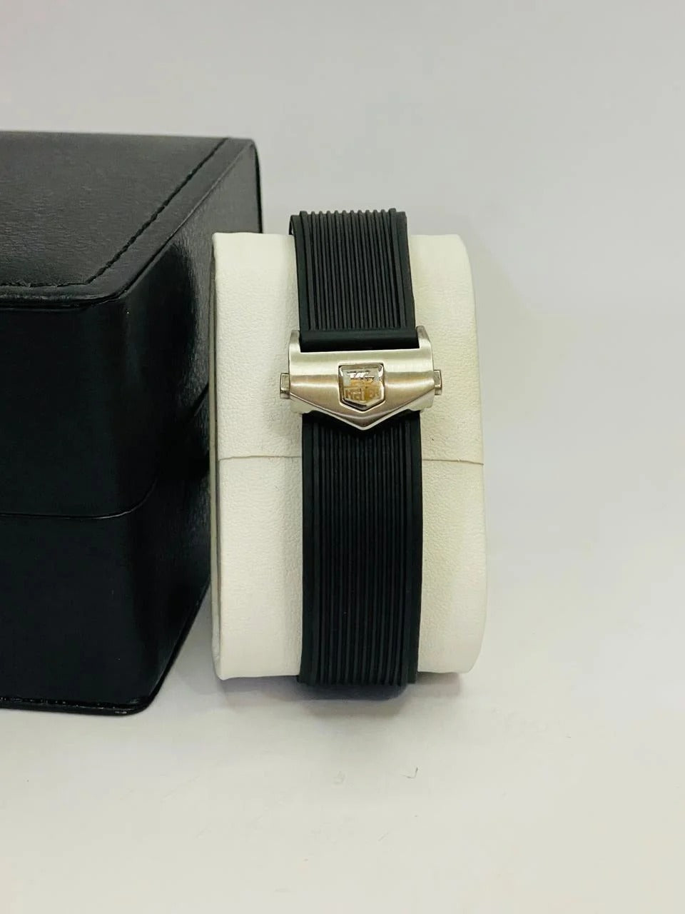 TAG Heuer Calibre 7 GMT Men's Watch – Silicone Strap & Master Lock